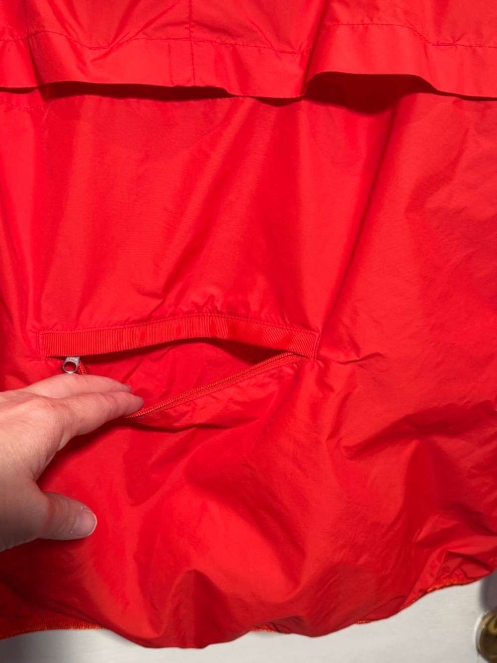 Athleta Red Lightweight Hooded Jacket Zip Front Windbreaker XL Women - Picture 10 of 16